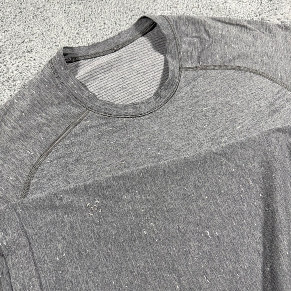 Lululemon Metal Vent Tech Short Sleeve Shirt Mens Small Heathered Grey